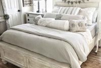 Perfect Choices Of Furniture For A Farmhouse Bedroom 24