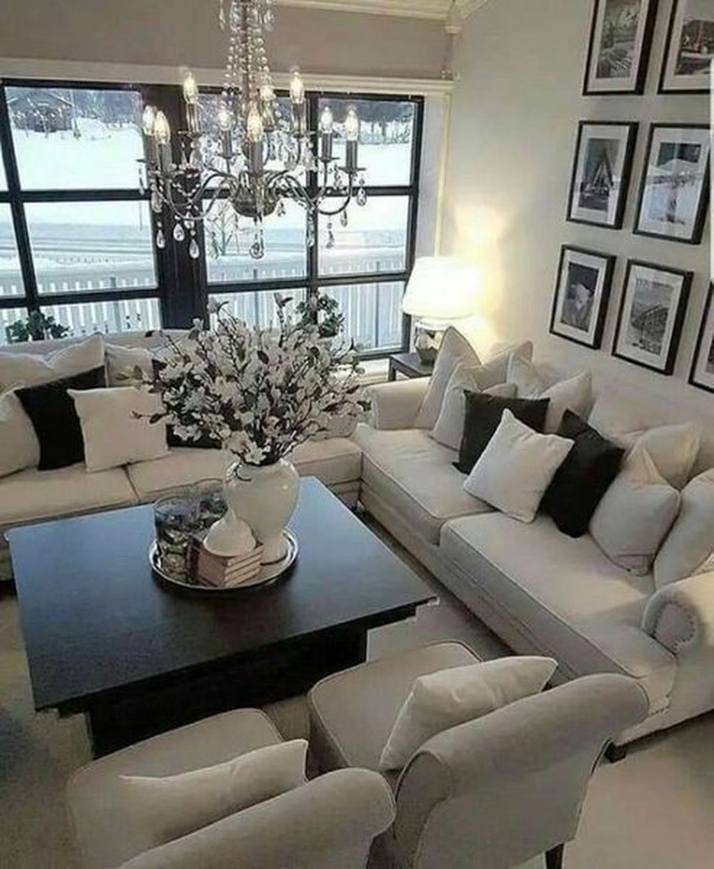 Popular Ways To Efficiently Arrange Furniture For Small Living Room 03