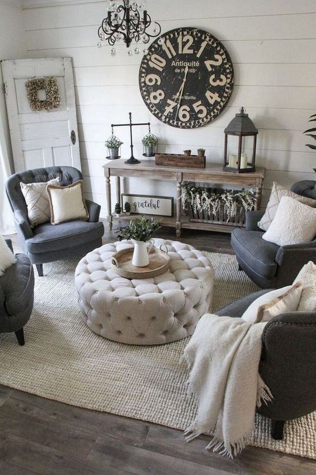 Popular Ways To Efficiently Arrange Furniture For Small Living Room 30