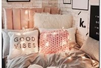 Splendid Dorm Room Ideas To Tare Room Decor To The Next Level 19