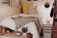 Splendid Dorm Room Ideas To Tare Room Decor To The Next Level 24