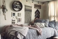 Splendid Dorm Room Ideas To Tare Room Decor To The Next Level 32