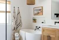 Unordinary Bathroom Design Ideas With Stunning Wood Shades 21