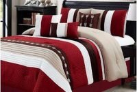 Astonishing Red Bedroom Decorating Ideas For You 33
