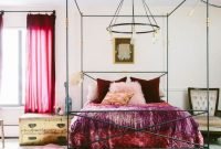 Astonishing Red Bedroom Decorating Ideas For You 39