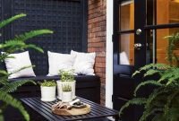 Elegant Patio Rug Ideas To Make Your Chilling Spot Becomes Cozier 09