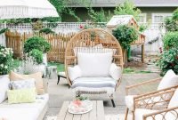 Elegant Patio Rug Ideas To Make Your Chilling Spot Becomes Cozier 12