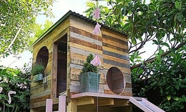 20 Enjoyable Outdoor Playhouses Ideas To Live Childhood Adventures   Enjoyable Outdoor Playhouses Ideas To Live Childhood Adventures 37 630x380 